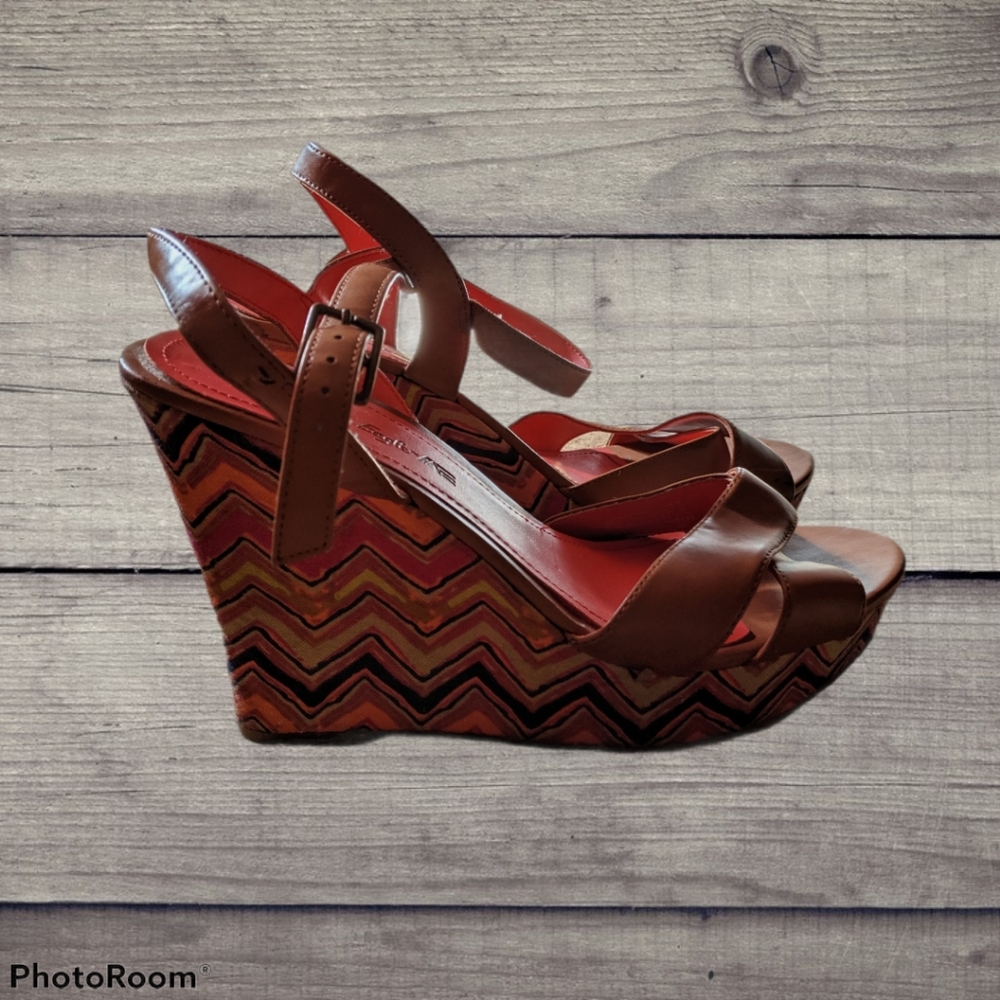🏵️🌻 Super cute! American Eagle wedge heels🌻🏵️